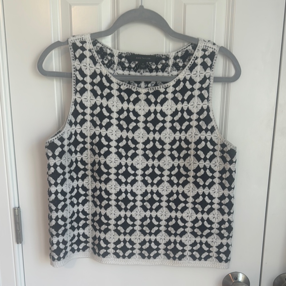 Ann Taylor Black and White Boxy Crop Tank Top